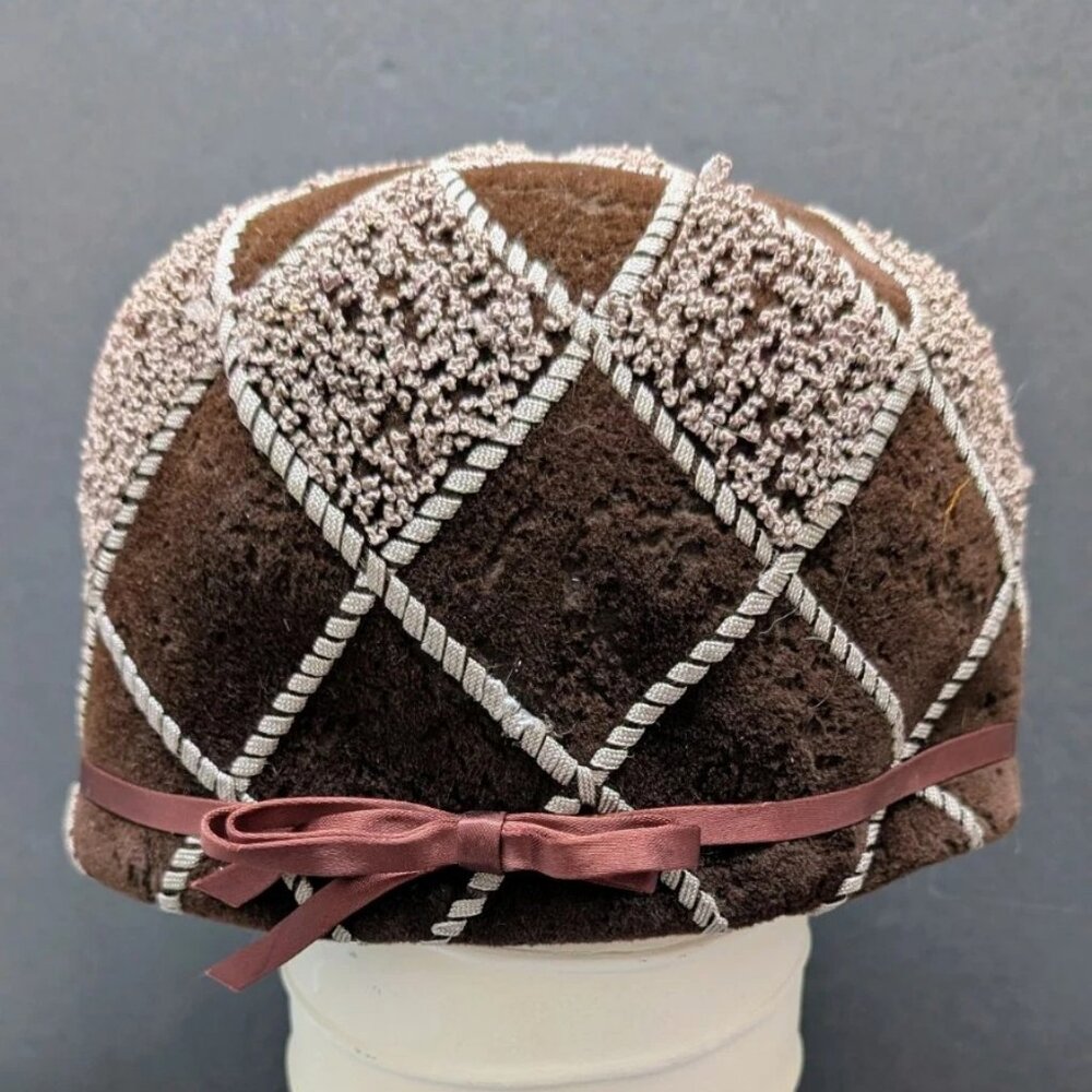 Vintage Mr. John Jr Womens Hat Brown Crushed Velvet Argyle Ribbon Cloche Pillbox
